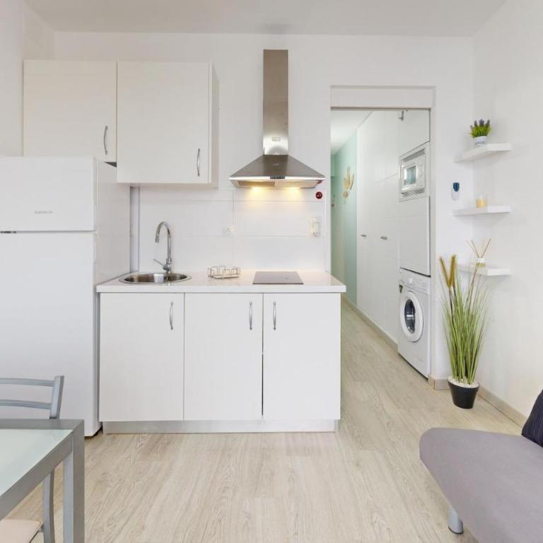 Studio Vue canal Piscine Terrasse - One-Bedroom Apartment - 9