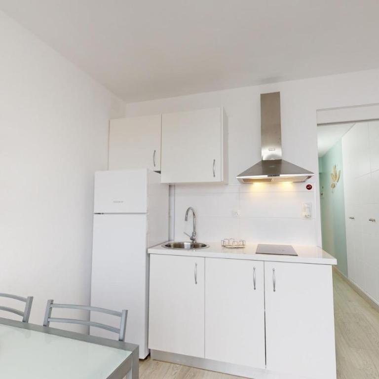 Studio Vue canal Piscine Terrasse - One-Bedroom Apartment - 15