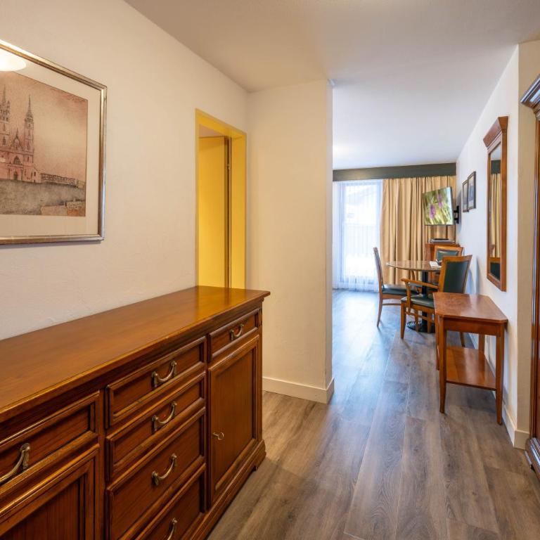 Arca Aparthotel & Spa - Apartment mit 2 Schlafzimmern und Blick auf das Matterhorn - 5
