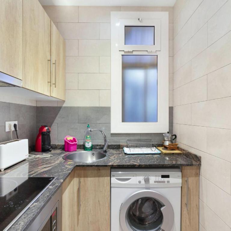 Great apartment in Sagrada Familia with Balcony - Superior Apartment with Balcony - 14
