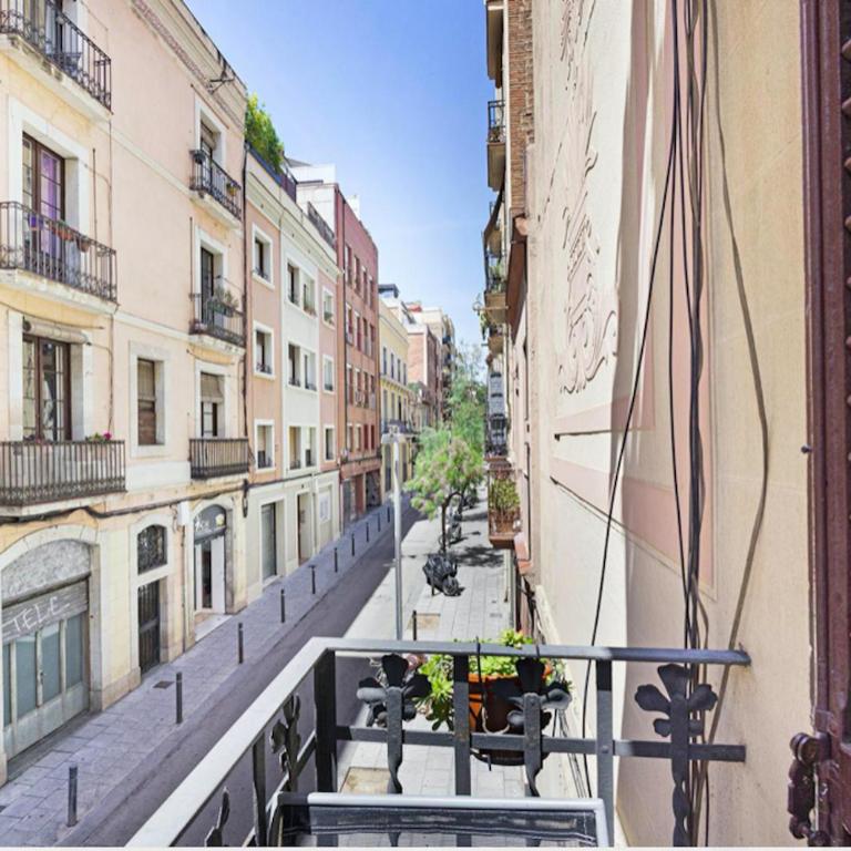 Great apartment in Sagrada Familia with Balcony - Superior Apartment with Balcony - 24