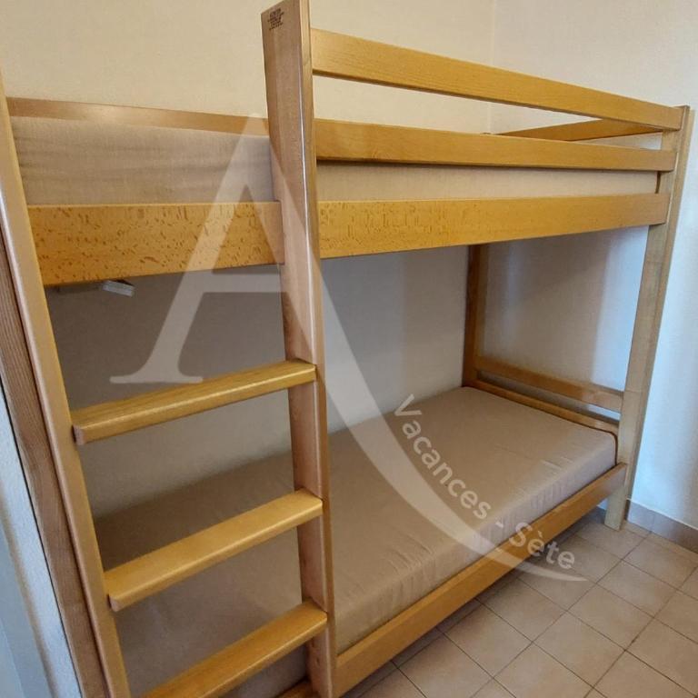 Studio cabine 4 personnes vue jardin dans residence avec piscine - Studio avec Vue sur Jardin - 13
