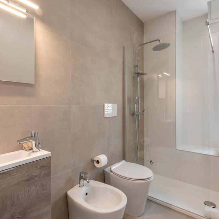 Bright Apt 2 Bedrooms and 2 Bathrooms - B Home - Appartamento con 2 Camere da Letto - 6
