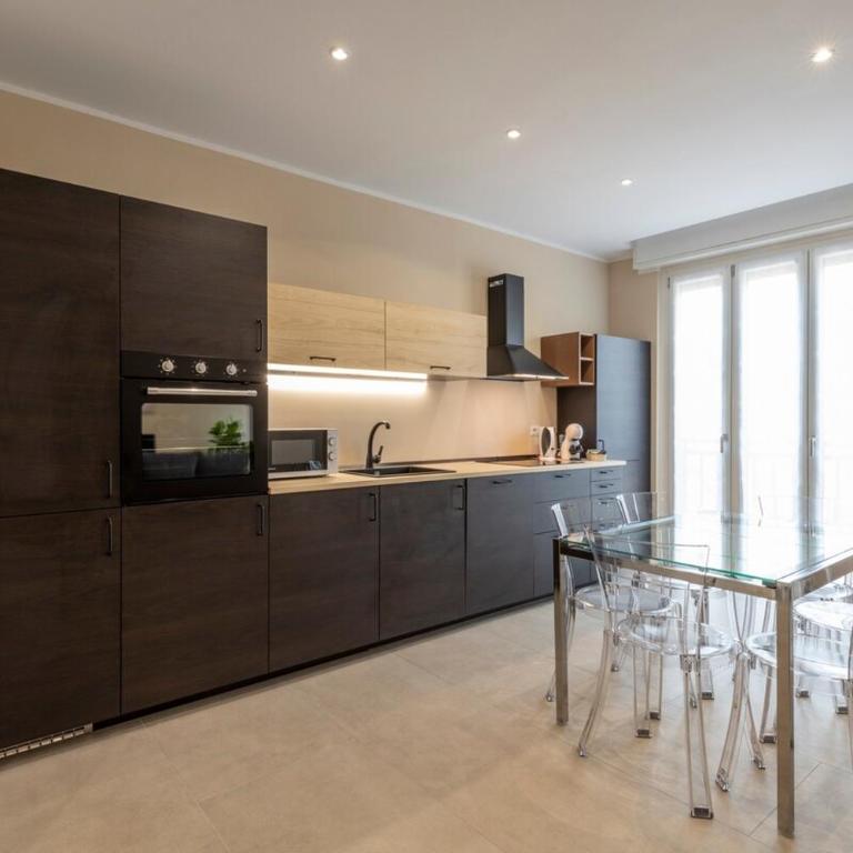 Bright Apt 2 Bedrooms and 2 Bathrooms - B Home - Appartamento con 2 Camere da Letto - 8
