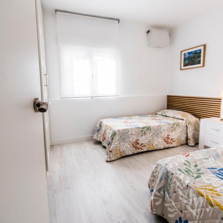 Encantador apartamento en Barajas by beBalmy - Two-Bedroom Apartment - 12