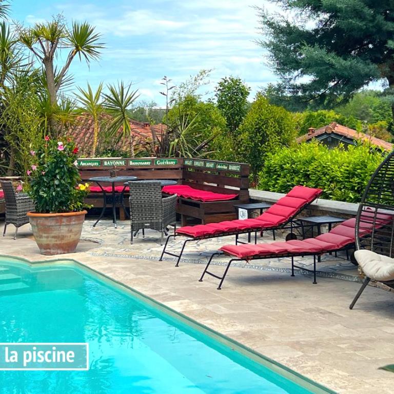 Art-Villa Merkel - 28 pers - 11 chambr - 10 WC - Piscine - Villa - 47