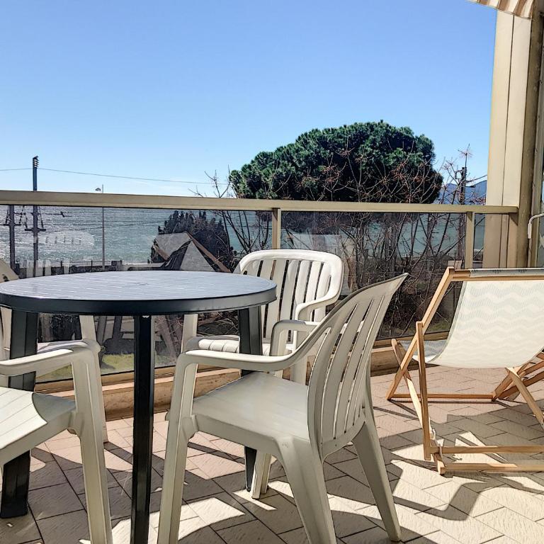 Bord de mer, terrasse vue mer 228L - Apartment mit 2 Schlafzimmern, einem Balkon und Meerblick - 1