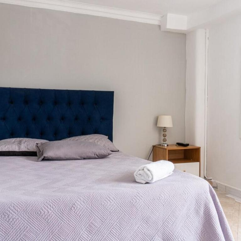Apartamento cerca a Estadio con balcon y 5 habitaciones - Apartment - 18