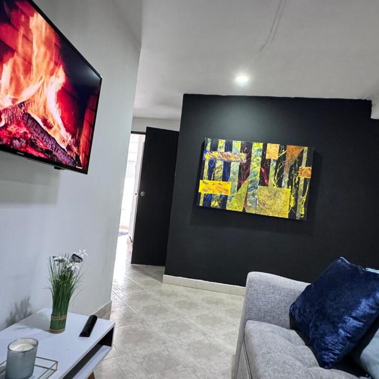 Apartamento cerca a Estadio con balcon y 5 habitaciones - Apartment - 72