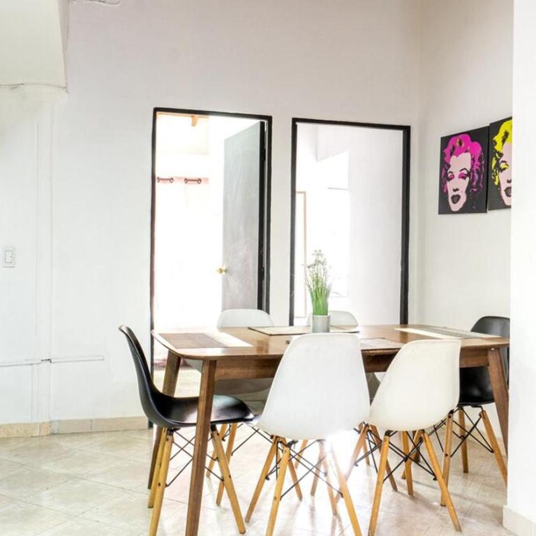 Apartamento cerca a Estadio con balcon y 5 habitaciones - Apartment - 66