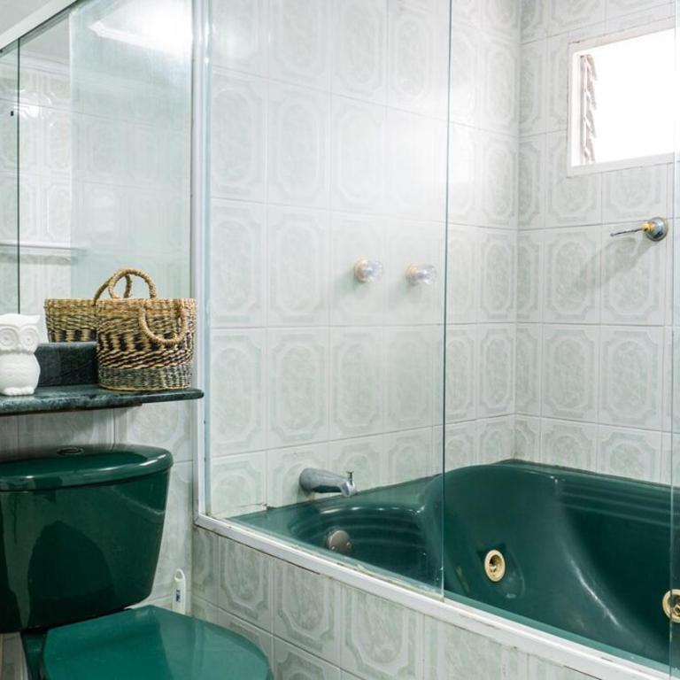 Apartamento cerca a Estadio con balcon y 5 habitaciones - Apartment - 10