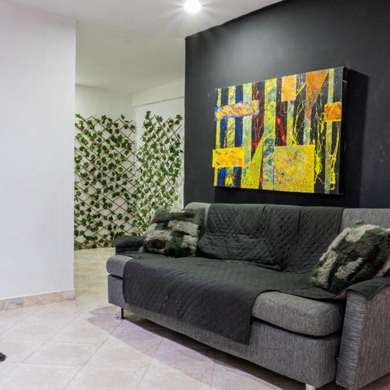Apartamento cerca a Estadio con balcon y 5 habitaciones - Apartment - 16