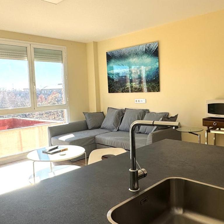 23 DOWN TOWN IN METRO IN 5 Station straigh WIFI AC - One-Bedroom Apartment - 1