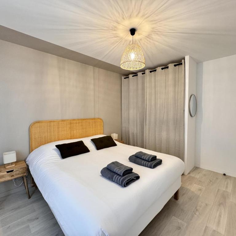 L'Azur - Parking - Balcon - Circuit 24h - 4 pers - Apartment with Balcony - 2