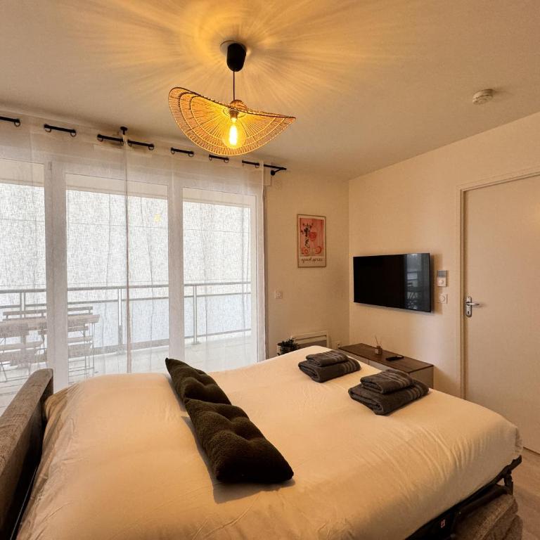 L'Azur - Parking - Balcon - Circuit 24h - 4 pers - Apartment with Balcony - 6