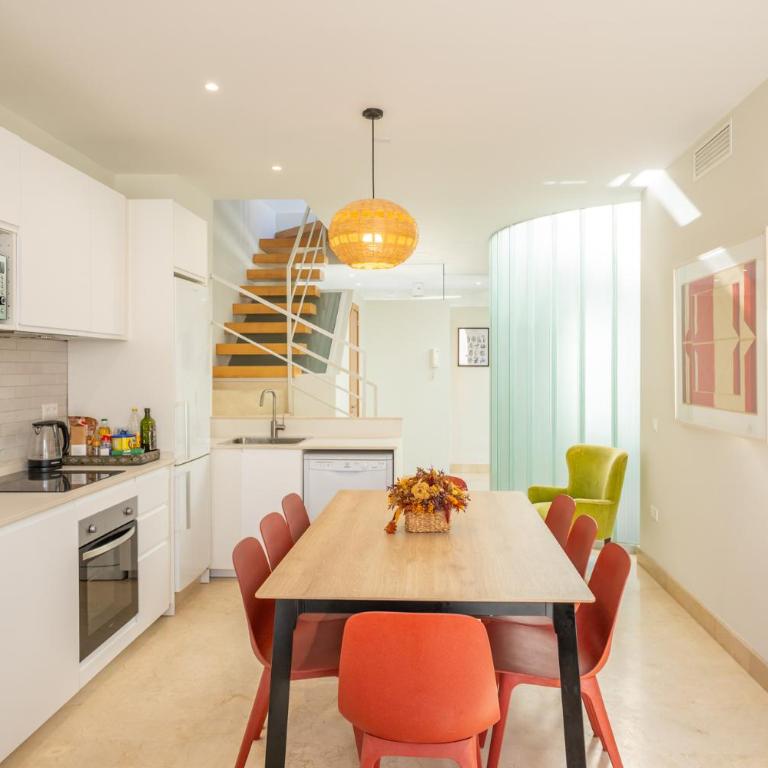 Tentudia Charming Apartments with Private Roof-Top or Patio in San Bernardo By OCityzen - Three-Bedroom Apartment with Private Rooftop - Second Floor - 11
