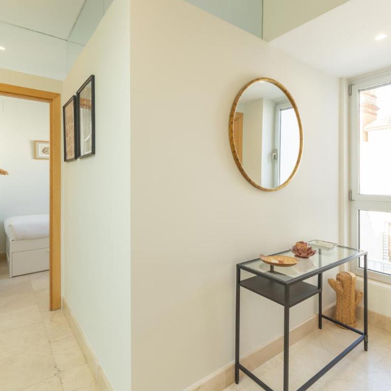 Tentudia Charming Apartments with Private Roof-Top or Patio in San Bernardo By OCityzen - Three-Bedroom Apartment with Private Rooftop - Second Floor - 22