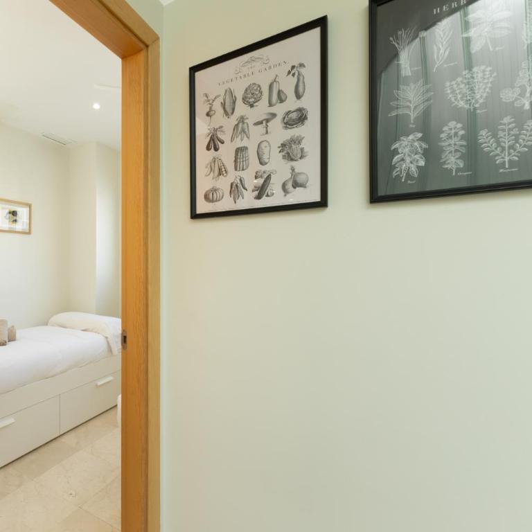 Tentudia Charming Apartments with Private Roof-Top or Patio in San Bernardo By OCityzen - Three-Bedroom Apartment with Private Rooftop - Second Floor - 27