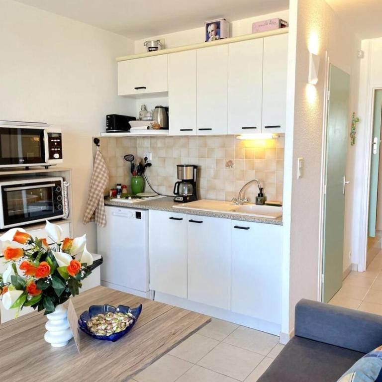 Studio avec vue mer à Six-Fours - parking - Studio-Apartment mit Meerblick - 6