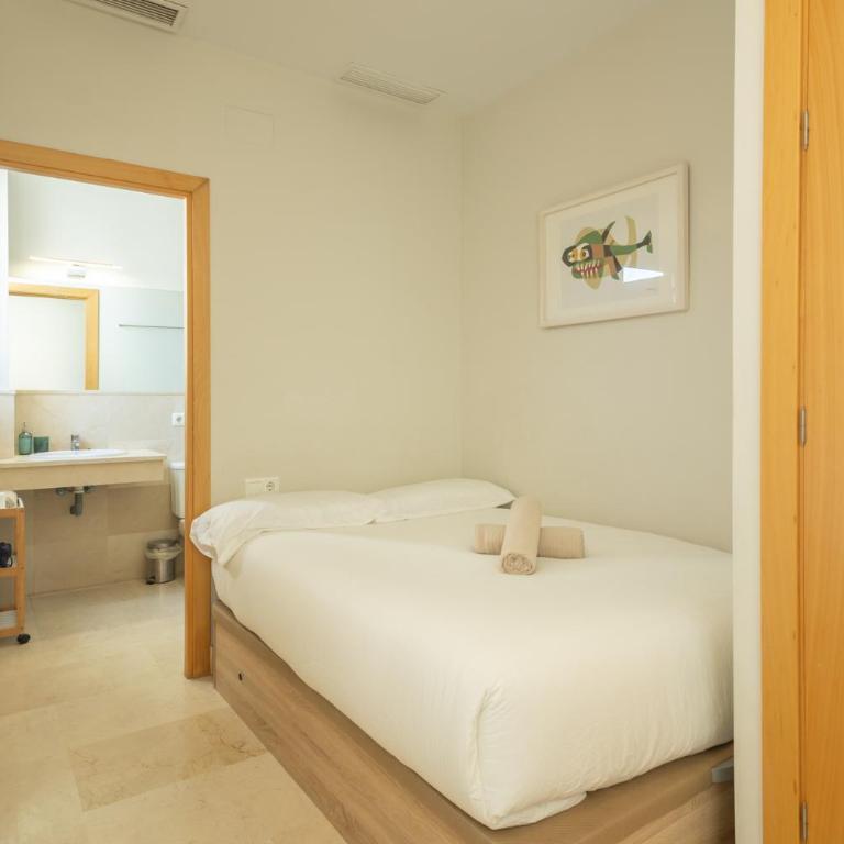 Tentudia Charming Apartments with Private Roof-Top or Patio in San Bernardo By OCityzen - Three-Bedroom Apartment with Private Rooftop - Second Floor - 28