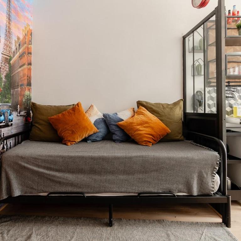 Studio Paris - Métro 7 Cadet - Quartier Faubourg-Montmartre - Apartamento de 1 dormitorio - 1