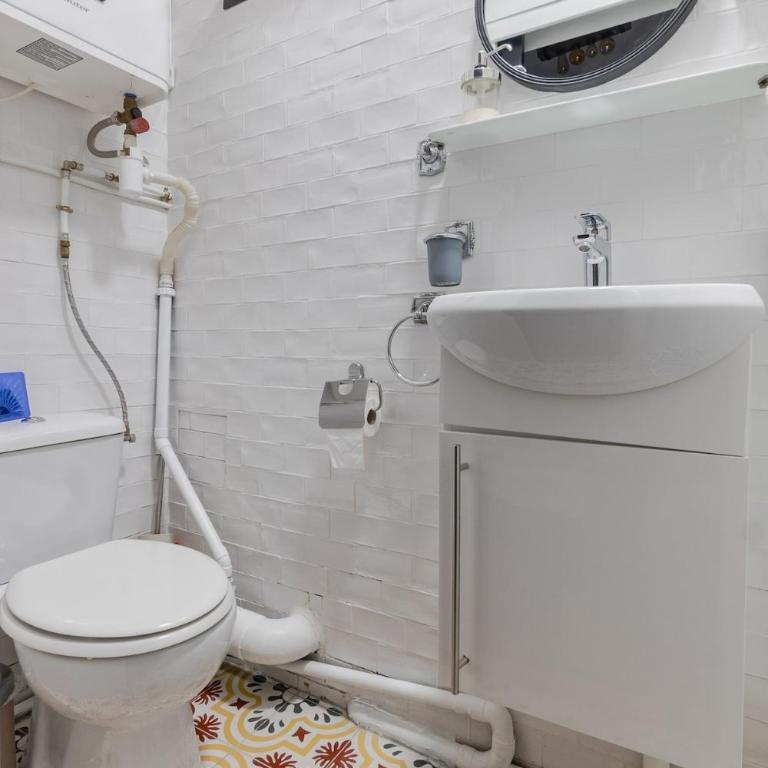 Studio Paris - Métro 7 Cadet - Quartier Faubourg-Montmartre - Apartamento de 1 dormitorio - 6