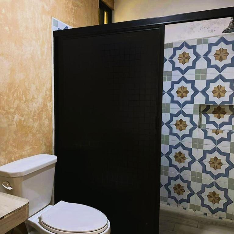 Casa la Roca Valladolid - Habitación Doble con baño privado - 2 camas - 2