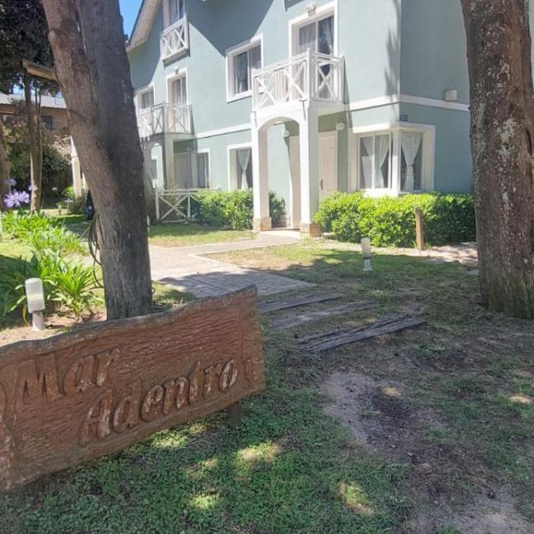 Casa en Pinamar - Casa de 3 dormitorios - 2