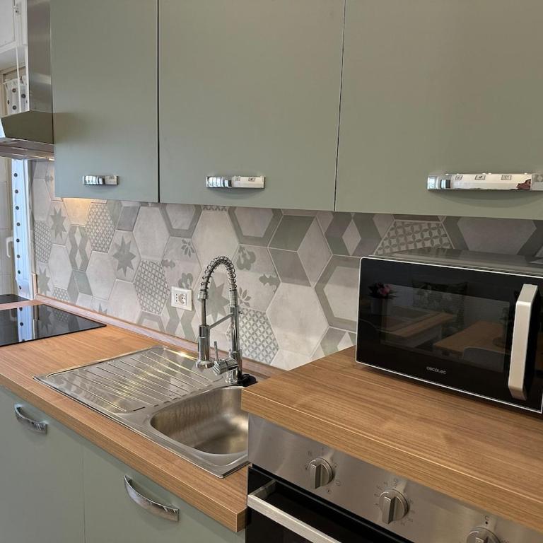 Monti Tiburtini Roma Guest House Apartment - Casa Vacanze con 3 Camere da Letto - 6
