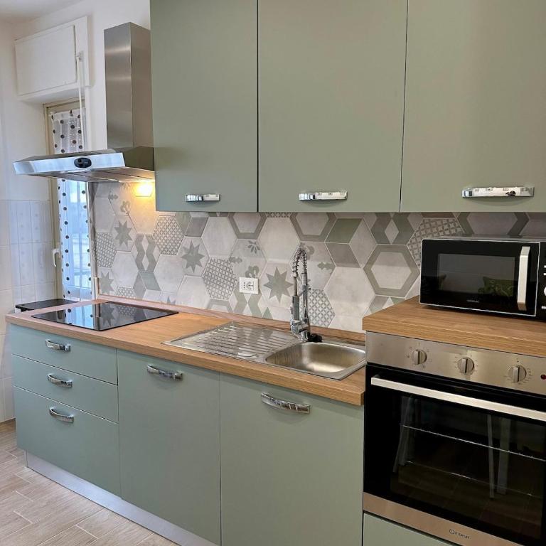 Monti Tiburtini Roma Guest House Apartment - Casa Vacanze con 3 Camere da Letto - 20