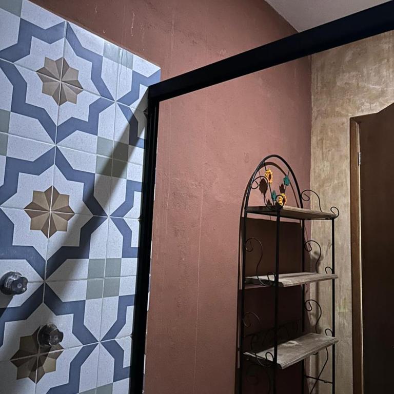 Casa la Roca Valladolid - Habitación Doble con baño privado - 2 camas - 1
