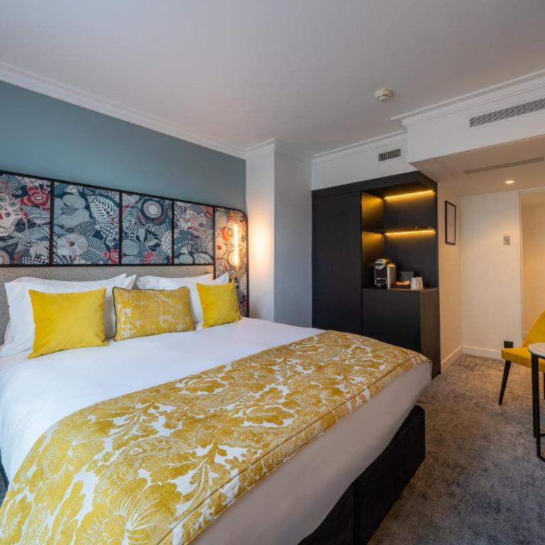 voco Paris Montparnasse by IHG - Chambre Lit Queen-Size Standard avec Balcon - 4