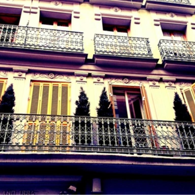 Hostal La Fontana - Triple Room with Balcony - 3