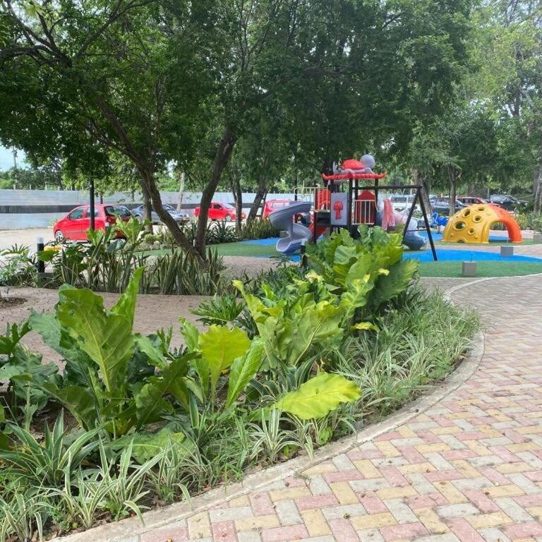 Acogedor Apartamento en Bello Horizonte - Three-Bedroom Apartment - 30