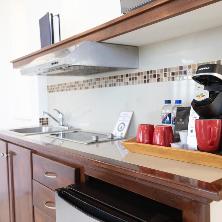 The Westmarine Waterfront Hotel - Suite Master - 14