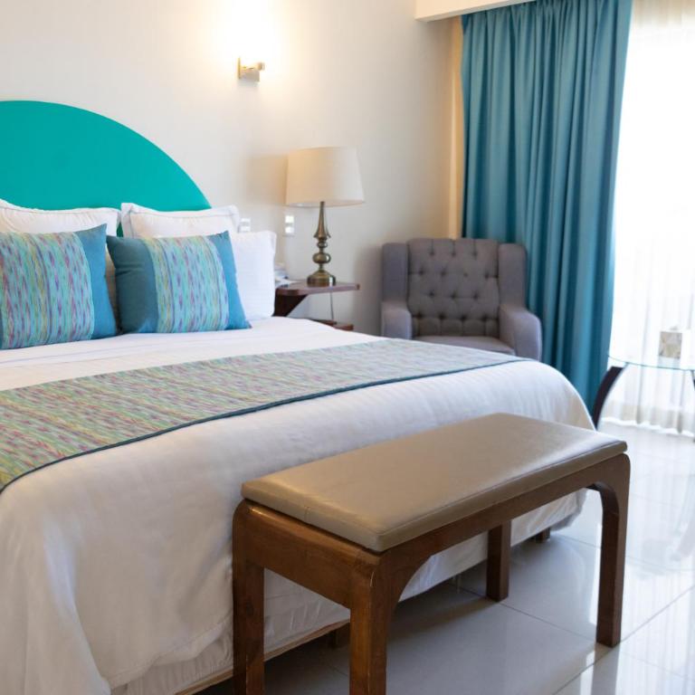 The Westmarine Waterfront Hotel - Habitación con cama extragrande. - 3