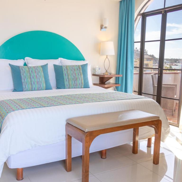 The Westmarine Waterfront Hotel - Suite Master - 24
