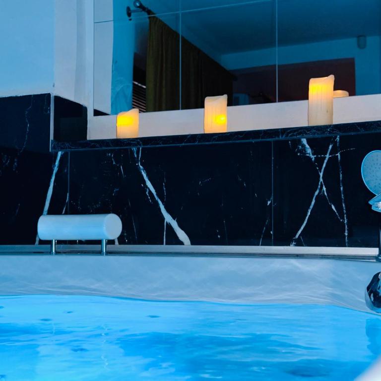Hedonist Spa Jacuzzi Centar Free private parking - Apartman sa Đakuzijem - 29