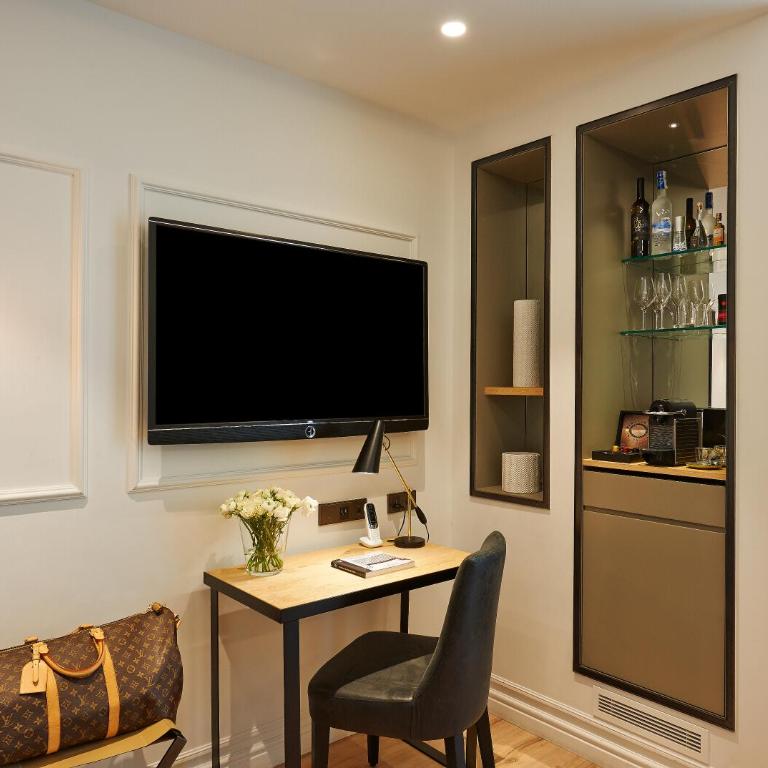 Serras Barcelona - Superior Double or Twin Room - 4