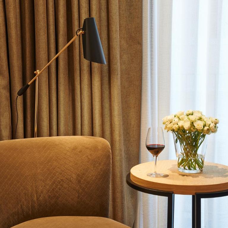 Serras Barcelona - Superior Double or Twin Room - 5