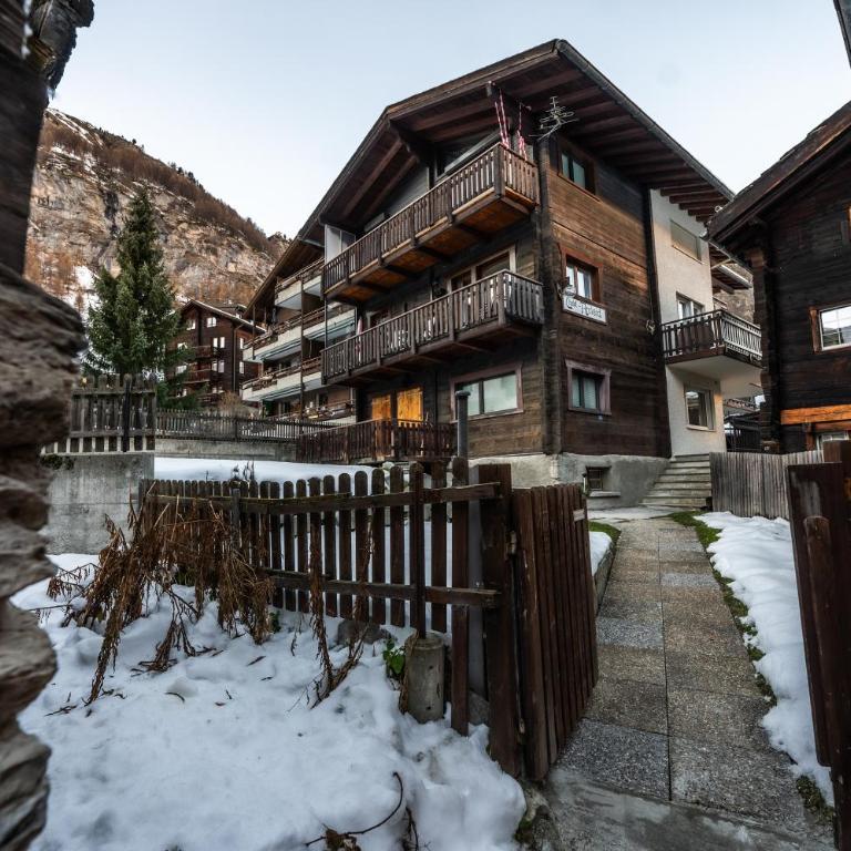 Chalet Aroleid Zermatt by Inspiringplaces Zermatt - Apartment mit 2 Schlafzimmern und Blick auf das Matterhorn - 47