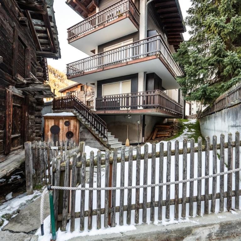 Chalet Aroleid Zermatt by Inspiringplaces Zermatt - Apartment mit 2 Schlafzimmern und Blick auf das Matterhorn - 50