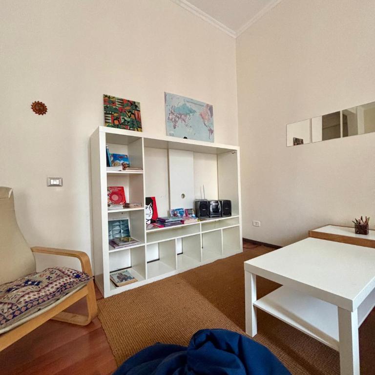 Castelnuovo Rooms #Politeama - Camera Matrimoniale Standard con Bagno in Comune - 7