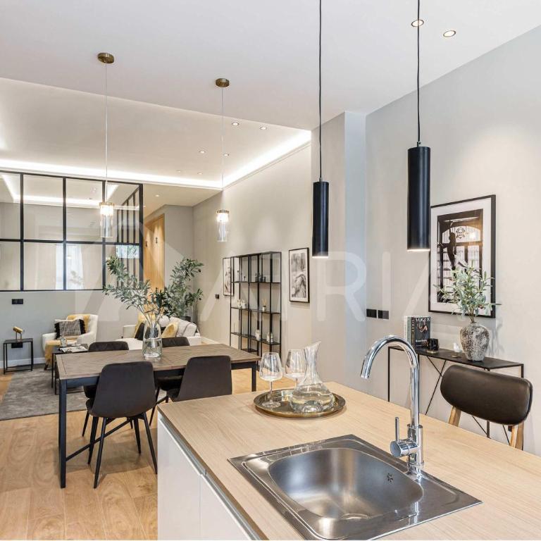 Designer Apartment 3 - Apartment - 8