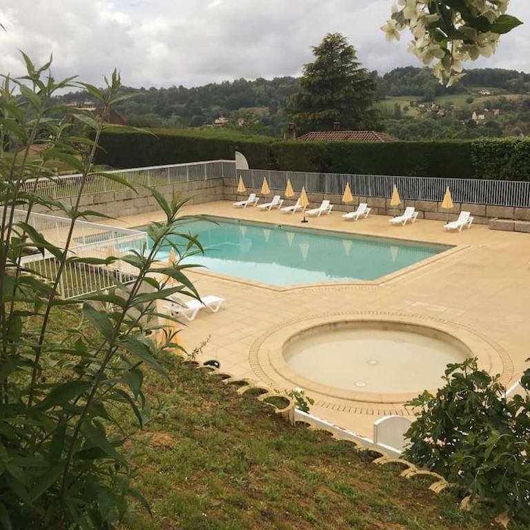 Le N5 des Hauts de Sarlat Apt Duplex Clim, Piscine, Parking - Apartamento de 2 dormitorios - 33