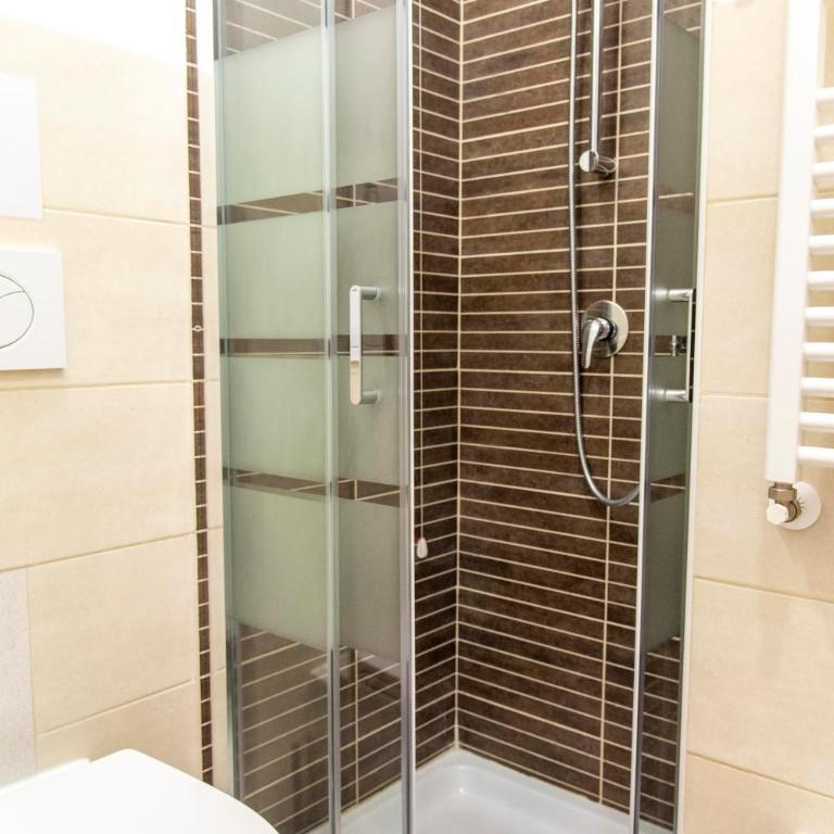 Susy's Guest House - Room Trevi - Camera Singola con Bagno Privato - 13
