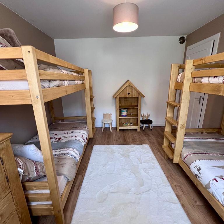 Gîte 2 à 8 personnes style chalet avec garage privé et jardin - Two-Bedroom Apartment - 16