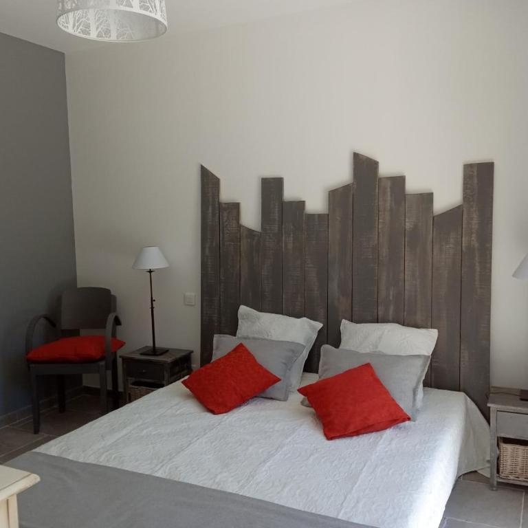 Maison de Charme avec piscine dans le Parc Naturel des Alpilles - Maison 5 Chambres - 22