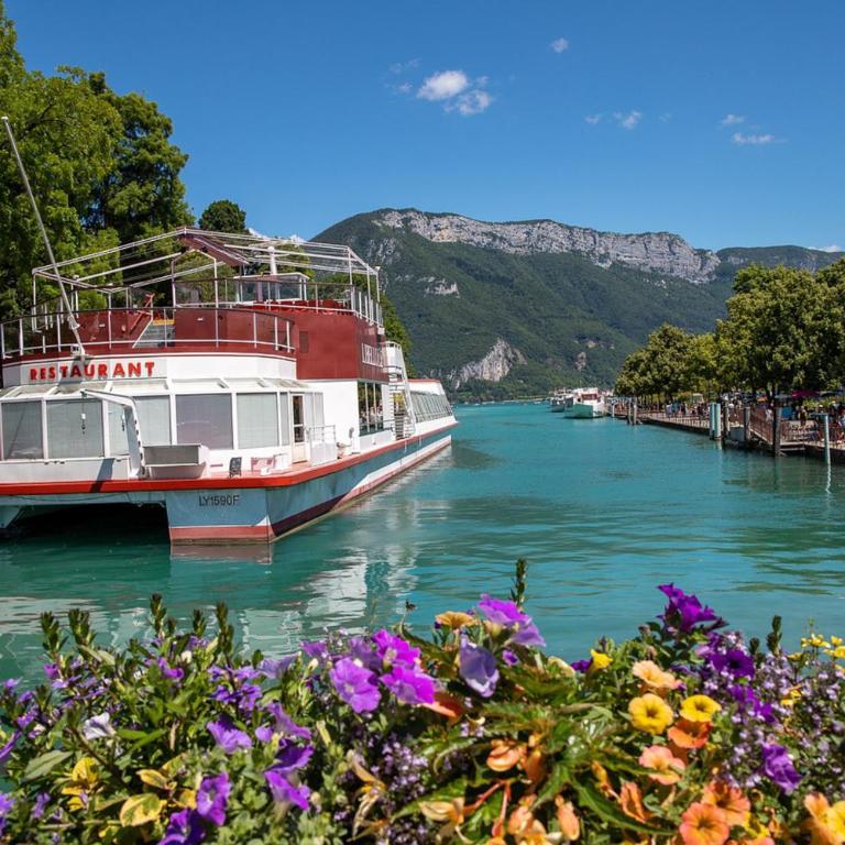 Evasion-Parking Gratuit, Proche Resto - Studio avec Balcon - 9