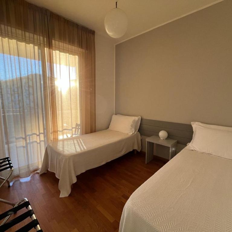 DEA - appartamenti Albenga - Appartamento con 2 Camere da Letto - 3